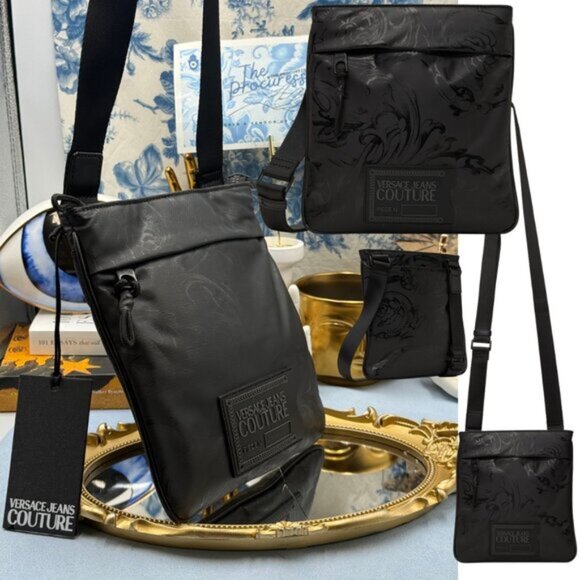 🆕 VERSACE JEANS COUTURE 🧿 NWT Black Coated Regalia Baroque Messenger Bag - Picture 1 of 16